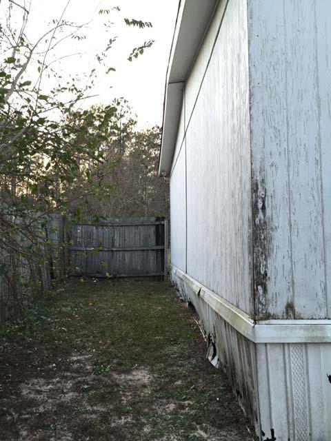 1948 Parker Road Cantonment, FL 32533 - Photo 10 of 28 a view of a backyard