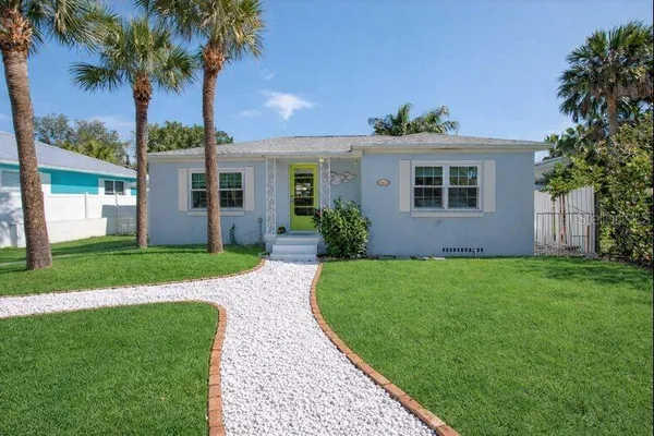 $4,095 | 741 Lantana Avenue, Clearwater Beach, FL 33767