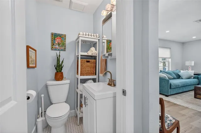 $4,800 | 741 Lantana Avenue, Clearwater Beach, FL 33767