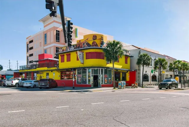 $4,800 | 741 Lantana Avenue, Clearwater Beach, FL 33767