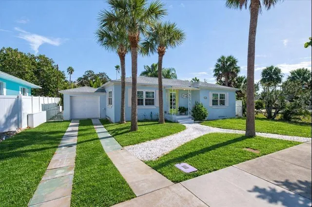 $4,800 | 741 Lantana Avenue, Clearwater Beach, FL 33767