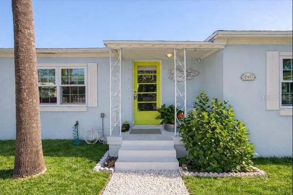 $4,095 | 741 Lantana Avenue, Clearwater Beach, FL 33767