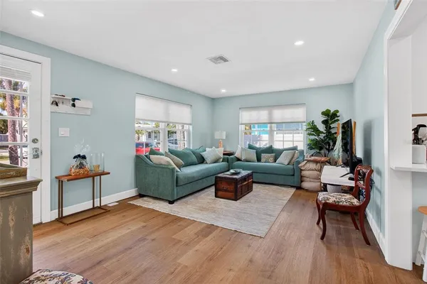 $4,095 | 741 Lantana Avenue, Clearwater Beach, FL 33767