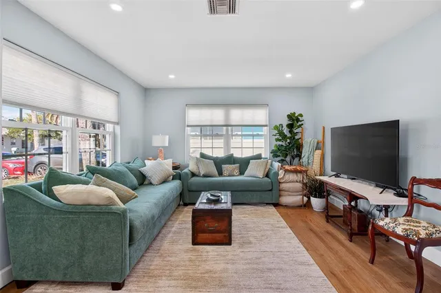 $4,800 | 741 Lantana Avenue, Clearwater Beach, FL 33767