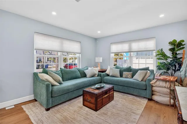 $4,800 | 741 Lantana Avenue, Clearwater Beach, FL 33767