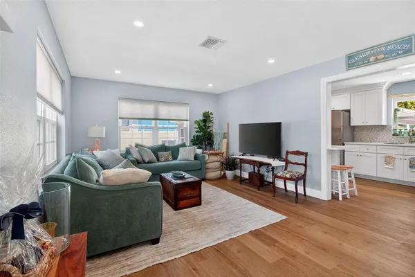 $4,095 | 741 Lantana Avenue, Clearwater Beach, FL 33767