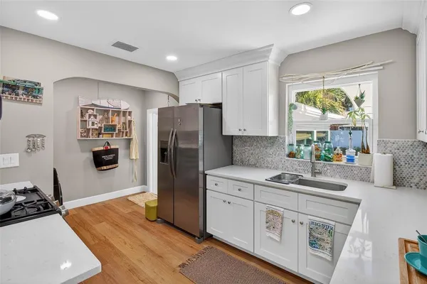 $4,095 | 741 Lantana Avenue, Clearwater Beach, FL 33767