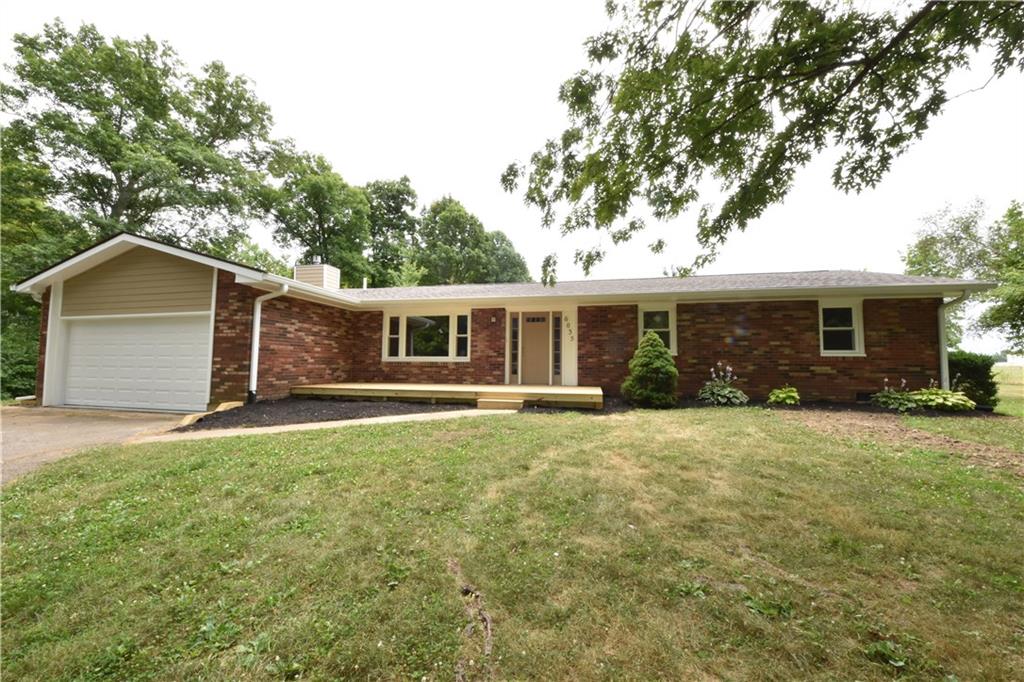 6035 East Base Road Columbus, IN 47203 - Photo 1 of 37 Gallery Image 1
