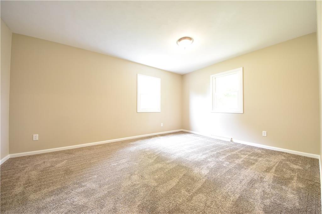6035 East Base Road Columbus, IN 47203 - Photo 15 of 37 Gallery Image 15