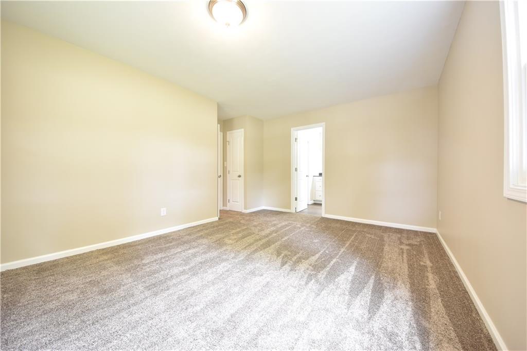 6035 East Base Road Columbus, IN 47203 - Photo 16 of 37 Gallery Image 16