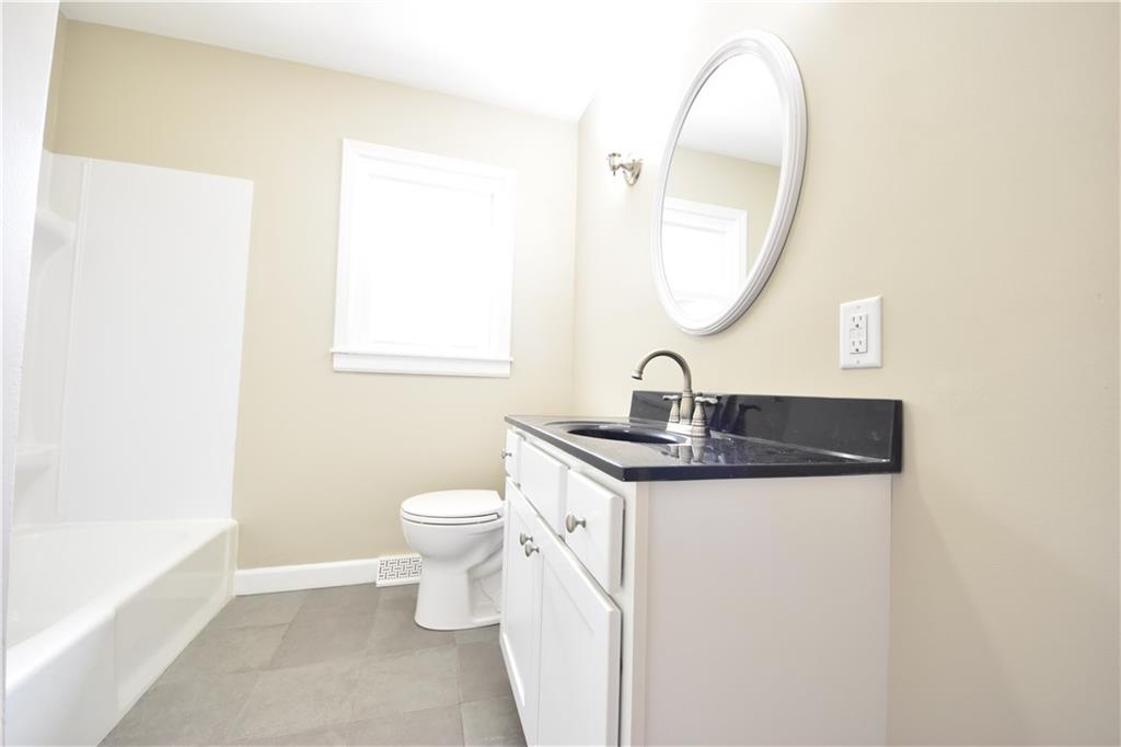 6035 East Base Road Columbus, IN 47203 - Photo 21 of 37 Gallery Image 21
