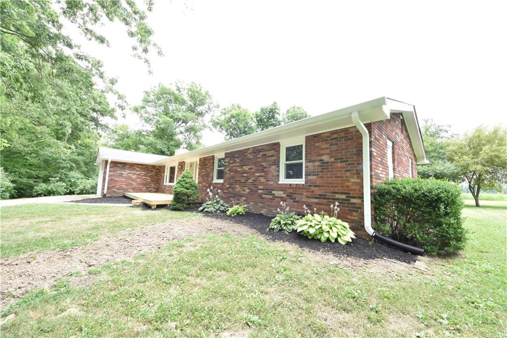 6035 East Base Road Columbus, IN 47203 - Photo 24 of 37 Gallery Image 24