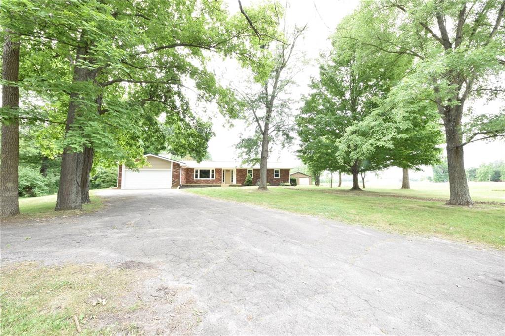 6035 East Base Road Columbus, IN 47203 - Photo 35 of 37 Gallery Image 35