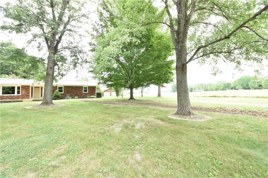 6035 East Base Road Columbus, IN 47203 - Photo 36 of 37 Gallery Image 36