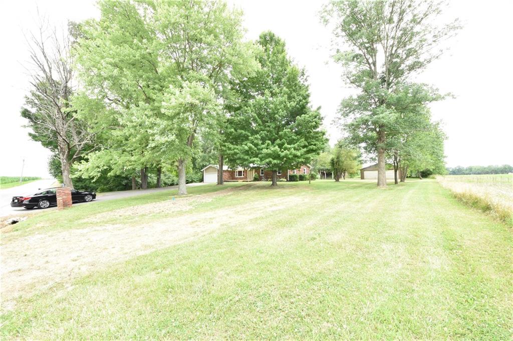 6035 East Base Road Columbus, IN 47203 - Photo 37 of 37 Gallery Image 37