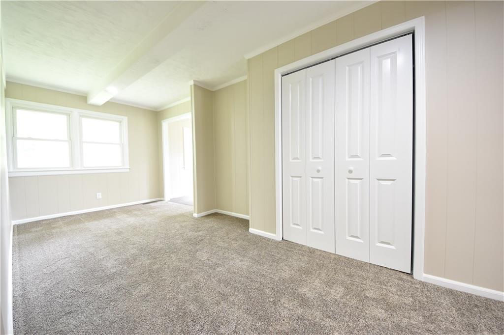 6035 East Base Road Columbus, IN 47203 - Photo 10 of 37 Gallery Image 10