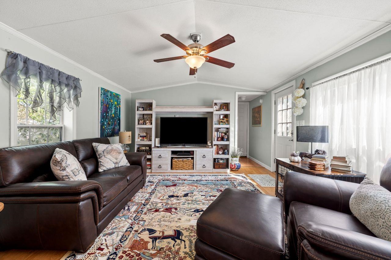 2 Lilac Street Exeter, NH 03833 - Photo 6 of 28 Gallery Image 6