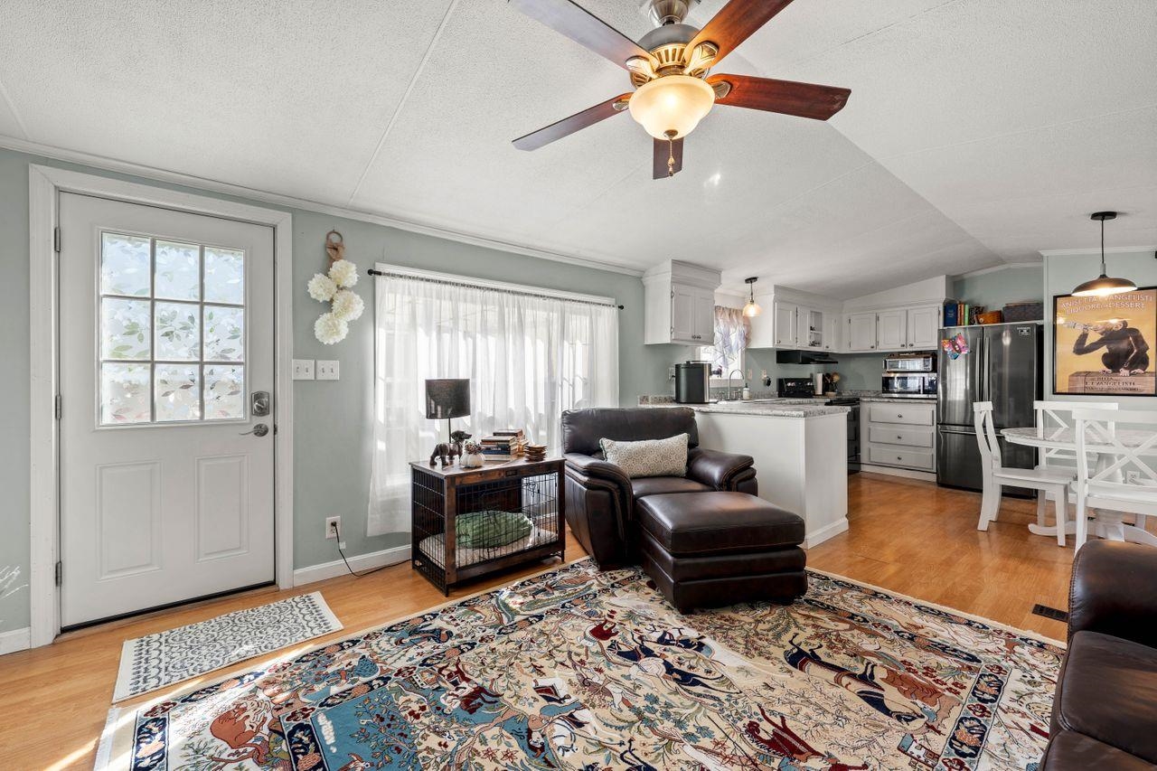 2 Lilac Street Exeter, NH 03833 - Photo 7 of 28 Gallery Image 7