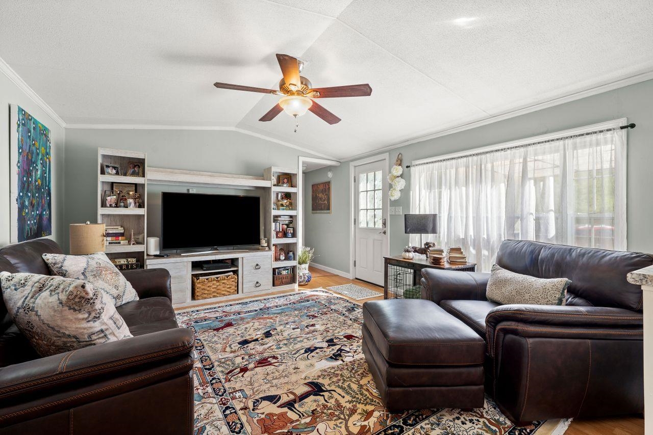 2 Lilac Street Exeter, NH 03833 - Photo 9 of 28 Gallery Image 9