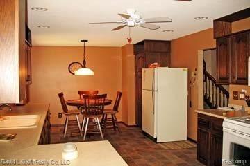 1750SandRdKitchen.jpg