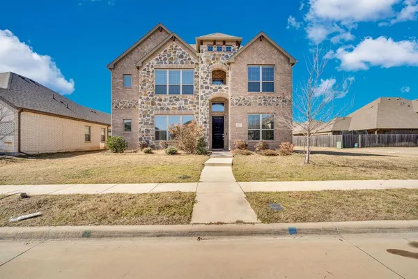 $385,000 | 117 Melody Way, Red Oak, TX 75154