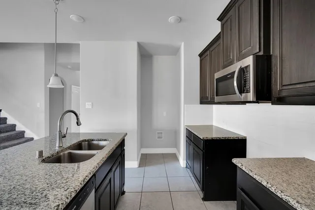 $385,000 | 117 Melody Way, Red Oak, TX 75154