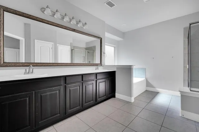 $385,000 | 117 Melody Way, Red Oak, TX 75154