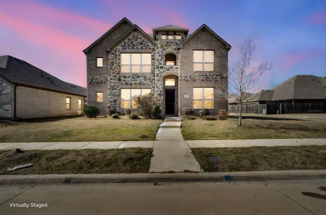 $385,000 | 117 Melody Way, Red Oak, TX 75154