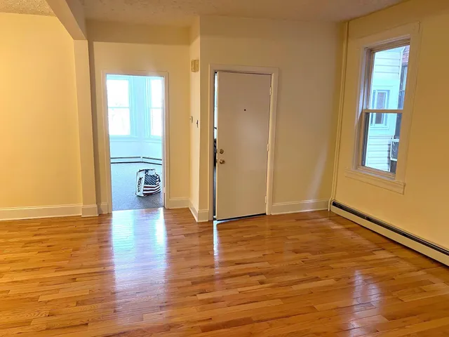 $1,650 | 588 Broadway, Unit 1, Bayonne, NJ 07002