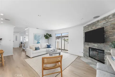 $1,599,000 | 2214 Ruhland Avenue, Unit A, Redondo Beach, CA 90278