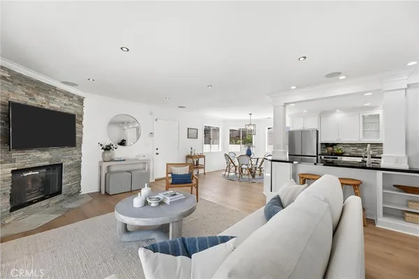 $1,599,000 | 2214 Ruhland Avenue, Unit A, Redondo Beach, CA 90278