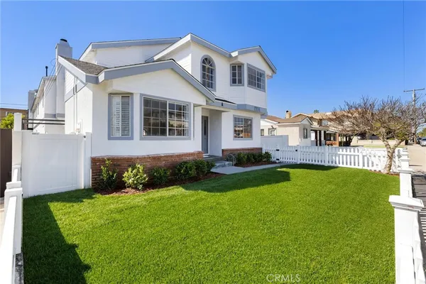 $1,599,000 | 2214 Ruhland Avenue, Unit A, Redondo Beach, CA 90278