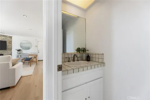 $1,599,000 | 2214 Ruhland Avenue, Unit A, Redondo Beach, CA 90278