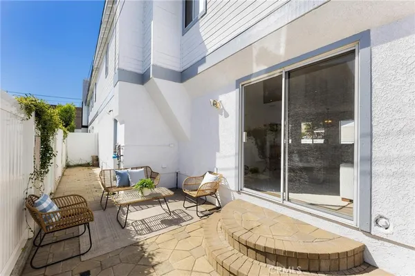 $1,599,000 | 2214 Ruhland Avenue, Unit A, Redondo Beach, CA 90278