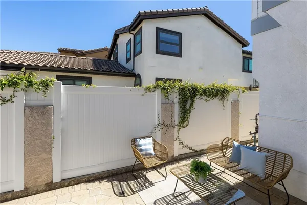 $1,599,000 | 2214 Ruhland Avenue, Unit A, Redondo Beach, CA 90278