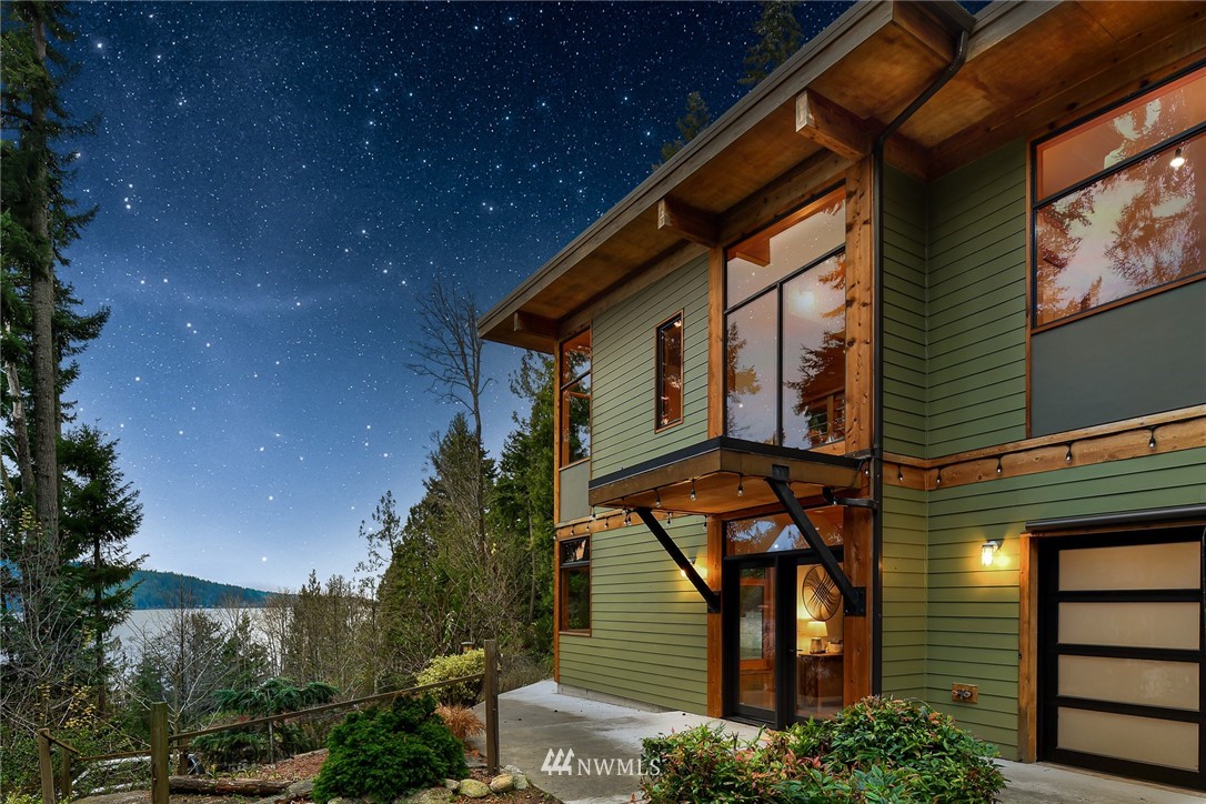 3132 North Shore Road Bellingham, WA 98226 - Photo 1 of 39 Gallery Image 1