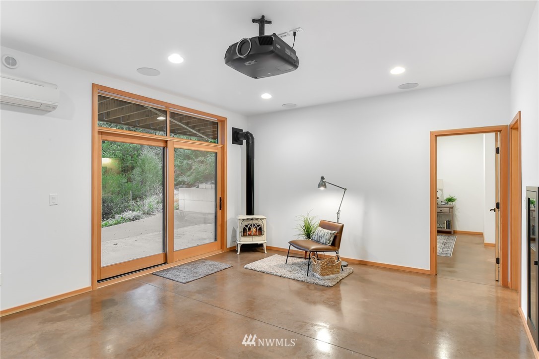 3132 North Shore Road Bellingham, WA 98226 - Photo 6 of 39 Gallery Image 6