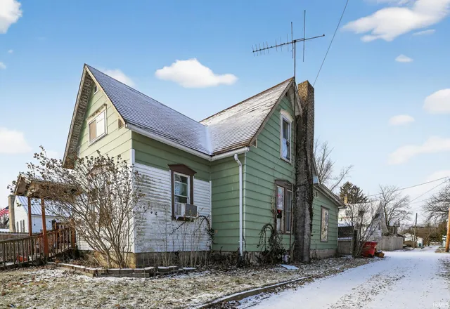 $69,900 | 313 South Division Street, Unit 313S, Flora, IN 46929