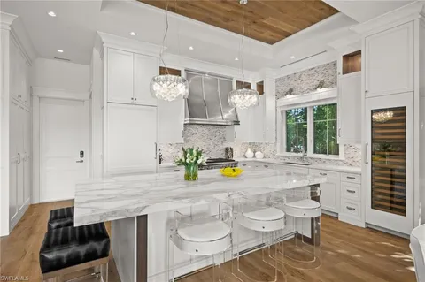 $6,995,000 | 770 Park Street, Naples, FL 34102