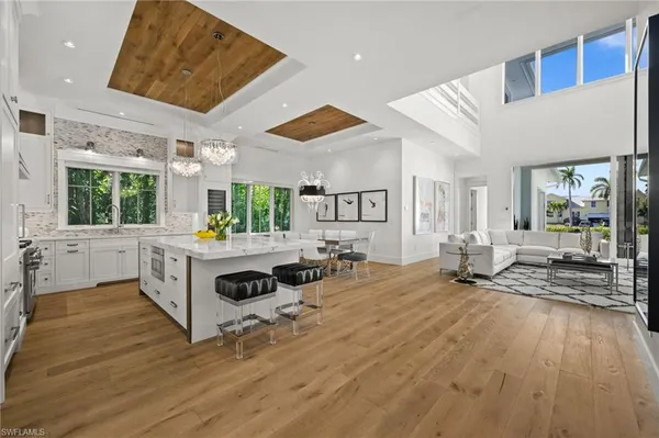 $5,595,000 | 770 Park Street, Naples, FL 34102
