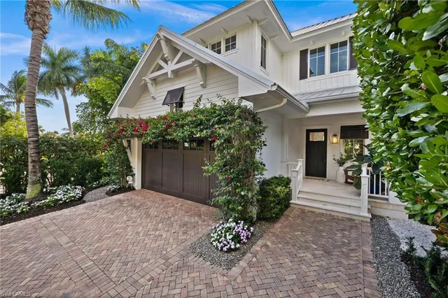 $6,995,000 | 770 Park Street, Naples, FL 34102