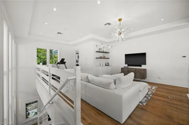 $6,995,000 | 770 Park Street, Naples, FL 34102