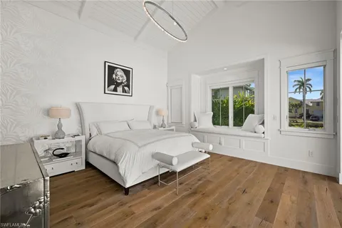 $6,995,000 | 770 Park Street, Naples, FL 34102