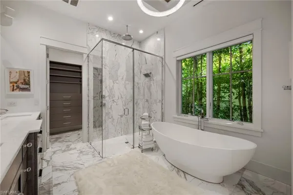 $5,595,000 | 770 Park Street, Naples, FL 34102