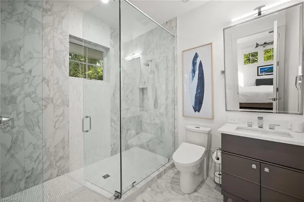 $5,595,000 | 770 Park Street, Naples, FL 34102