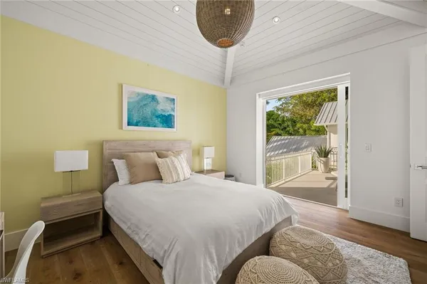 $5,595,000 | 770 Park Street, Naples, FL 34102