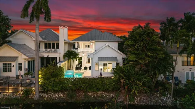 $6,995,000 | 770 Park Street, Naples, FL 34102