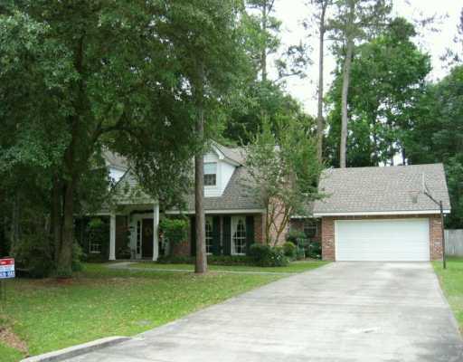 712 Edinburgh Court Mandeville, LA 70448 - Photo 1 of 8
