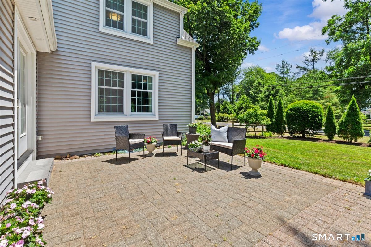 255 Mountain Road West Hartford, CT 06107 - Photo 28 of 38