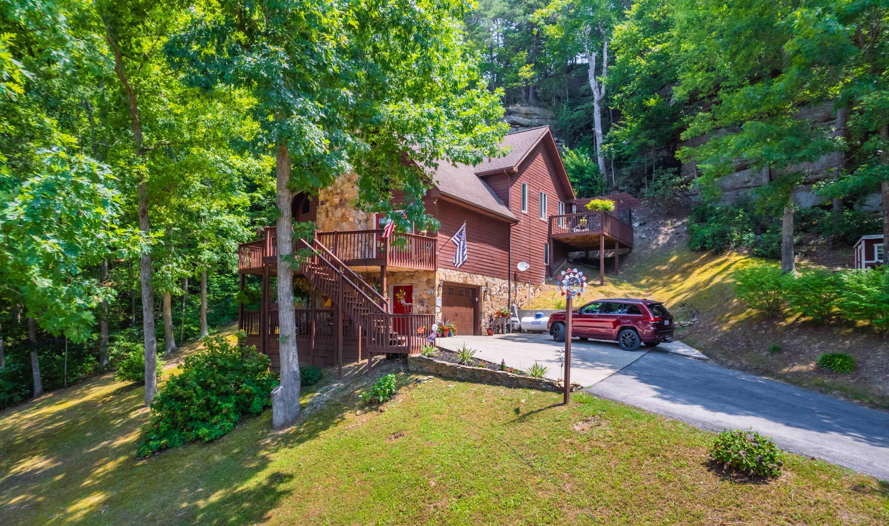 1014 Cliffs Edge Road East Bernstadt, KY 40729 - Photo 10 of 69 DJI_002815
